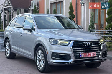 Внедорожник / Кроссовер Audi Q7 2017 в 