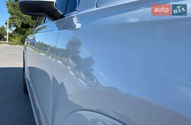 Внедорожник / Кроссовер Audi Q7 2016 в 