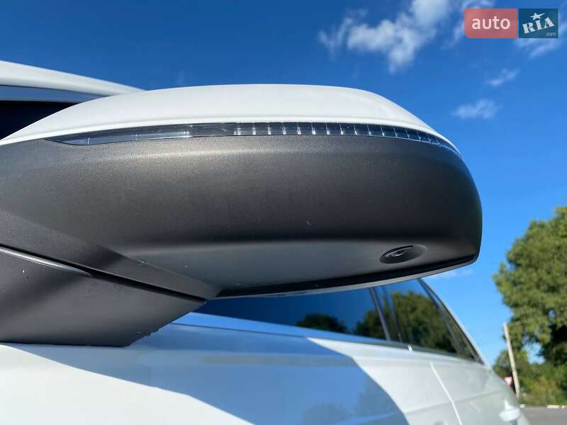 Внедорожник / Кроссовер Audi Q7 2016 в Казатине