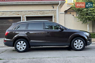 Внедорожник / Кроссовер Audi Q7 2013 в 