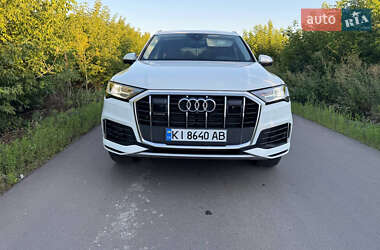 Внедорожник / Кроссовер Audi Q7 2021 в 