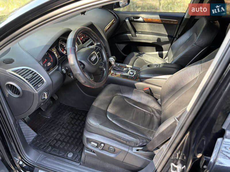 Внедорожник / Кроссовер Audi Q7 2013 в Киеве