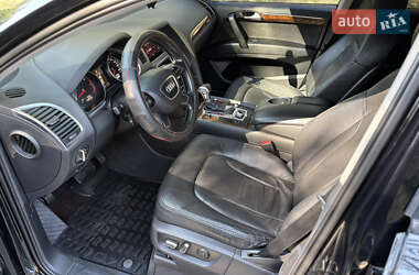 Внедорожник / Кроссовер Audi Q7 2013 в 