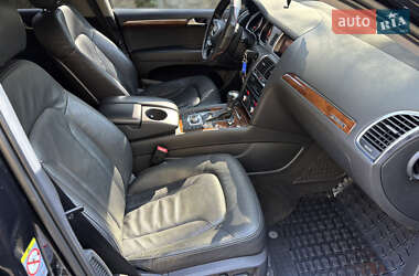 Внедорожник / Кроссовер Audi Q7 2013 в 