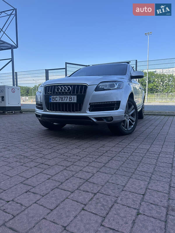 Audi Q7 2010