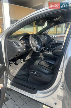 Внедорожник / Кроссовер Audi Q7 2010 в 