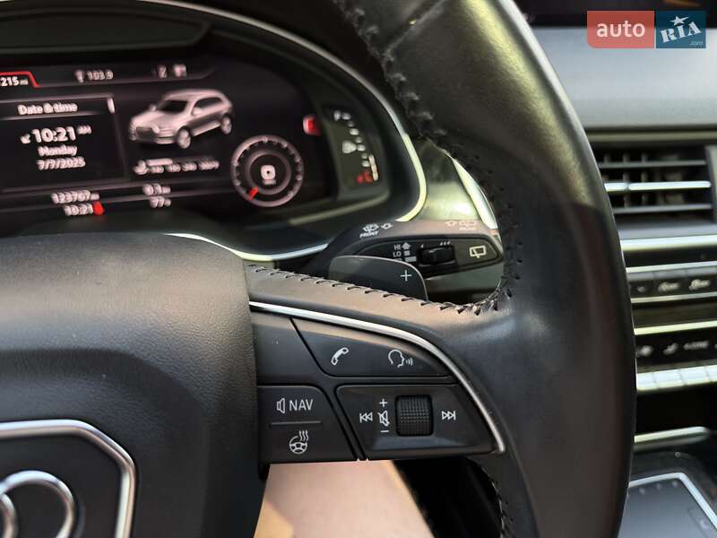Внедорожник / Кроссовер Audi Q7 2017 в Львове