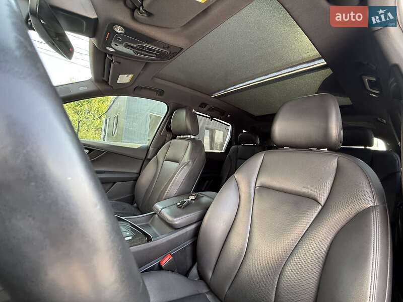 Внедорожник / Кроссовер Audi Q7 2017 в Львове