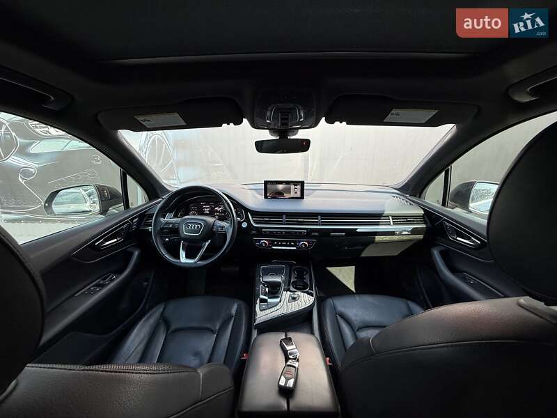 Внедорожник / Кроссовер Audi Q7 2017 в Львове