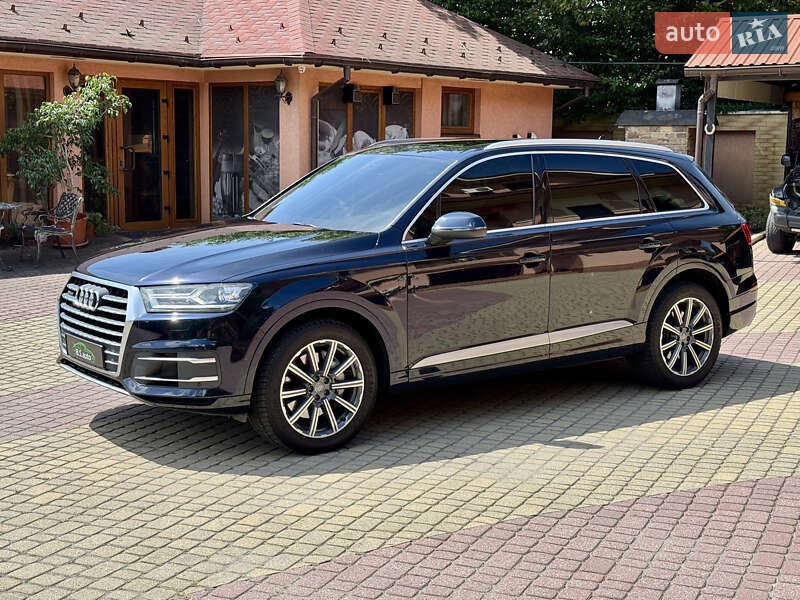 Внедорожник / Кроссовер Audi Q7 2016 в Мукачево