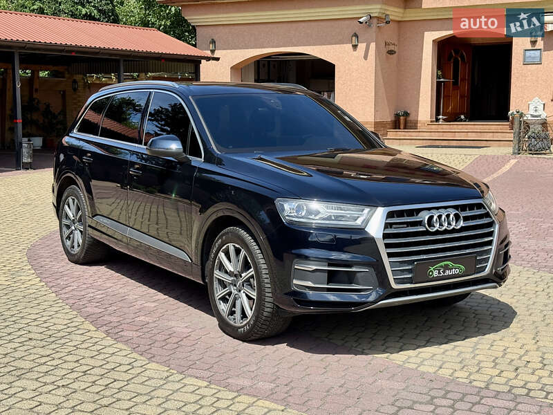Внедорожник / Кроссовер Audi Q7 2016 в Мукачево