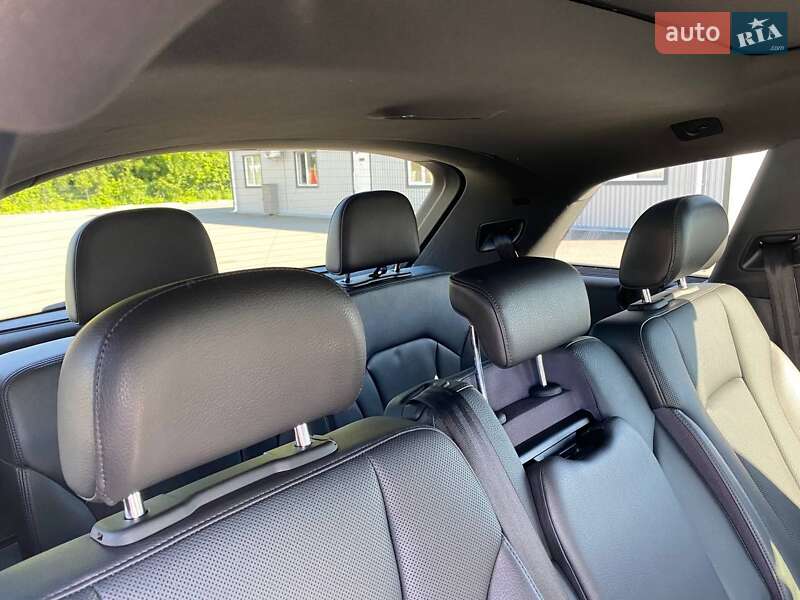 Внедорожник / Кроссовер Audi Q7 2016 в Казатине