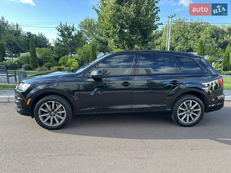 Внедорожник / Кроссовер Audi Q7 2017 в Киеве