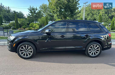 Внедорожник / Кроссовер Audi Q7 2017 в 