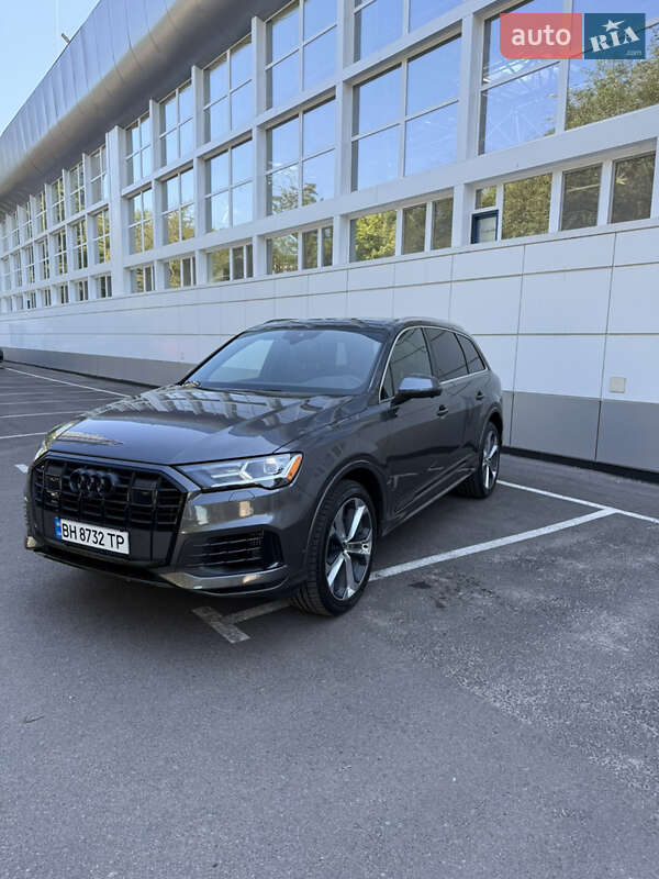 Позашляховик / Кросовер Audi Q7 2021 в Одесі
