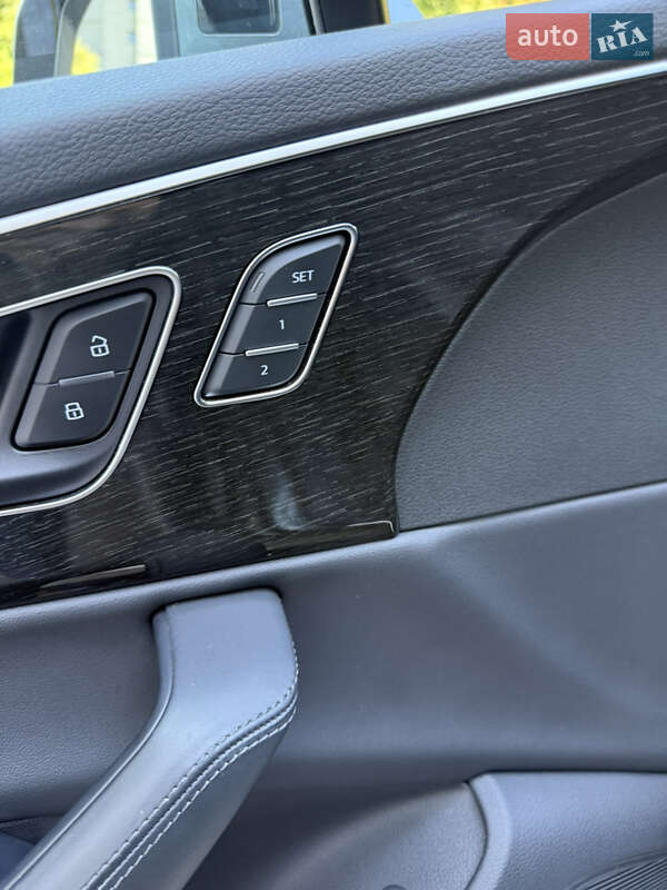 Позашляховик / Кросовер Audi Q7 2021 в Одесі