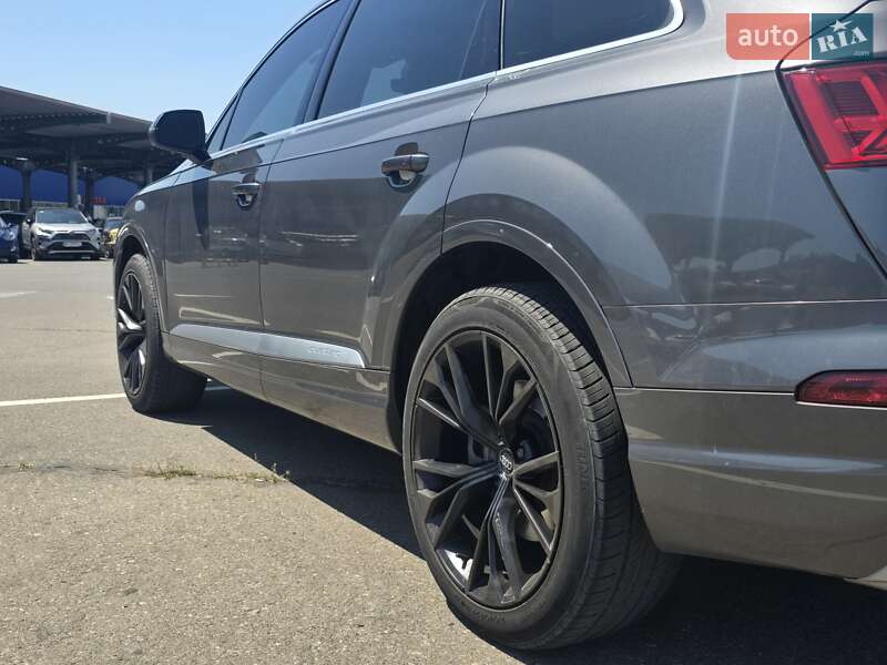 Внедорожник / Кроссовер Audi Q7 2018 в Одессе