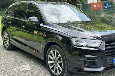 Внедорожник / Кроссовер Audi Q7 2018 в 