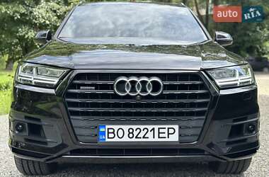 Внедорожник / Кроссовер Audi Q7 2018 в 