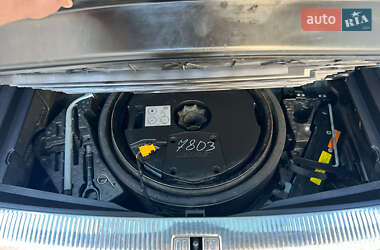 Внедорожник / Кроссовер Audi Q7 2013 в 