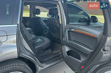 Внедорожник / Кроссовер Audi Q7 2013 в 