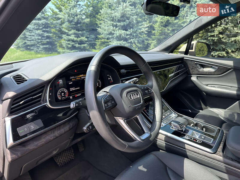 Внедорожник / Кроссовер Audi Q7 2022 в Киеве