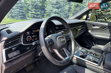 Внедорожник / Кроссовер Audi Q7 2022 в 