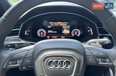 Внедорожник / Кроссовер Audi Q7 2022 в 