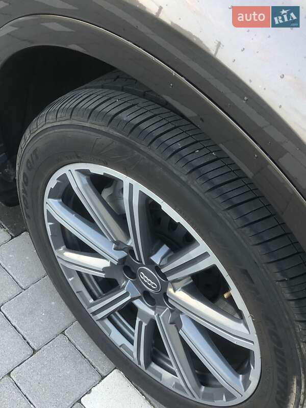 Внедорожник / Кроссовер Audi Q7 2016 в Ровно