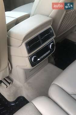 Внедорожник / Кроссовер Audi Q7 2016 в 