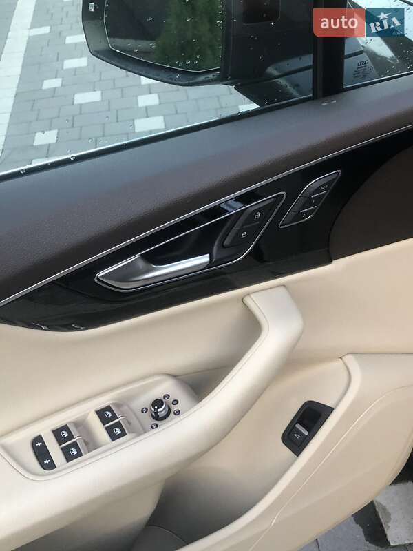 Внедорожник / Кроссовер Audi Q7 2016 в Ровно