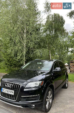 Позашляховик / Кросовер Audi Q7 2012 в 