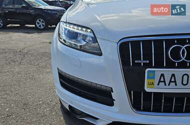 Внедорожник / Кроссовер Audi Q7 2010 в 
