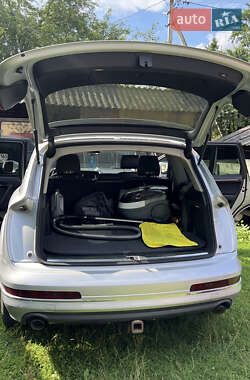 Внедорожник / Кроссовер Audi Q7 2011 в 