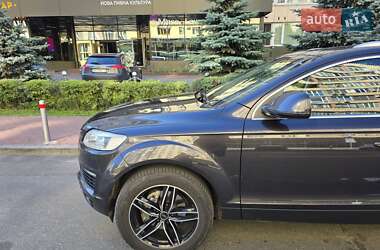 Внедорожник / Кроссовер Audi Q7 2006 в 