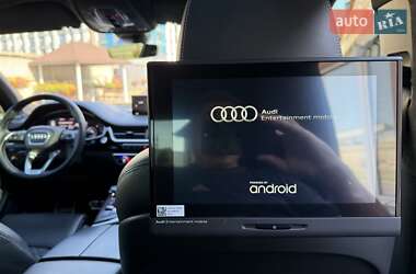 Внедорожник / Кроссовер Audi Q7 2017 в 