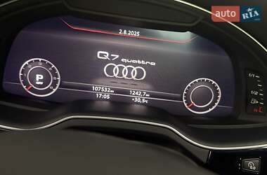Внедорожник / Кроссовер Audi Q7 2017 в 