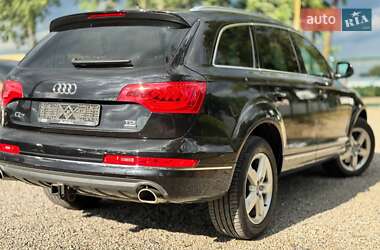 Внедорожник / Кроссовер Audi Q7 2015 в 