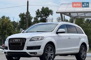 Внедорожник / Кроссовер Audi Q7 2015 в 