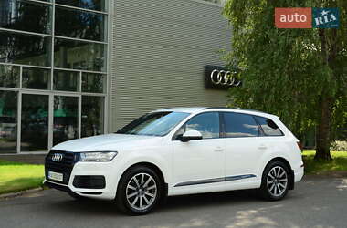 Внедорожник / Кроссовер Audi Q7 2019 в 