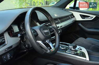 Внедорожник / Кроссовер Audi Q7 2019 в 