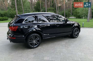 Внедорожник / Кроссовер Audi Q7 2013 в 