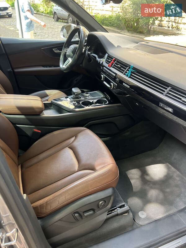 Внедорожник / Кроссовер Audi Q7 2017 в Львове