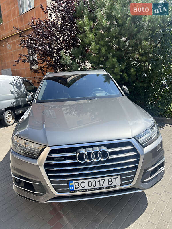 Внедорожник / Кроссовер Audi Q7 2017 в Львове