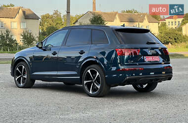 Внедорожник / Кроссовер Audi Q7 2019 в 