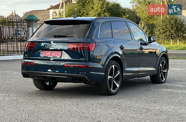 Внедорожник / Кроссовер Audi Q7 2019 в 