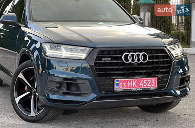 Внедорожник / Кроссовер Audi Q7 2019 в 