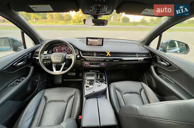 Внедорожник / Кроссовер Audi Q7 2019 в 