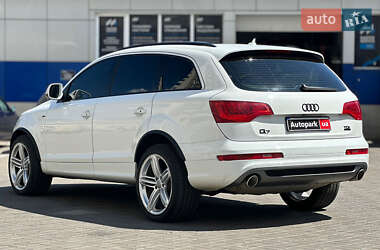 Внедорожник / Кроссовер Audi Q7 2012 в 