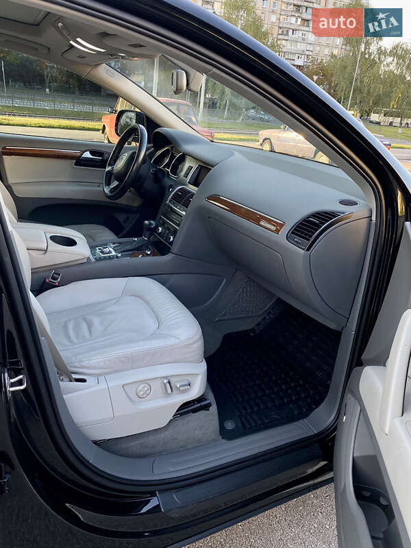 Внедорожник / Кроссовер Audi Q7 2015 в Харькове фото 10 Внедорожник / Кроссовер Audi Q7 2015 в Харькове